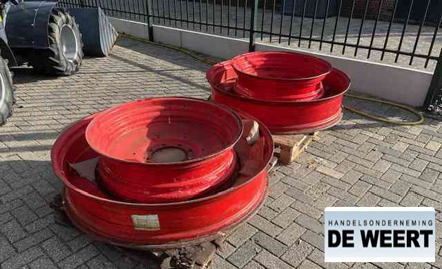 Fendt velgen 50" - Anvelope și jante pentru Utilaje agricole: Foto 2 Fendt velgen 50" - Anvelope și jante pentru Utilaje agricole: Foto 2