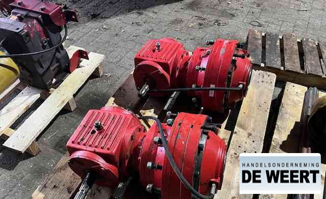 Trioliet tandwielkast , haakse aandrijving , trioliet mengwagen - Cutie de viteze pentru Utilaje agricole: Foto 2 Trioliet tandwielkast , haakse aandrijving , trioliet mengwagen - Cutie de viteze pentru Utilaje agricole: Foto 2