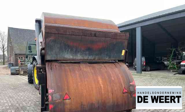 Trioliet triomix 1-1200 - Remorcă distribuit furaje: Foto 4 Trioliet triomix 1-1200 - Remorcă distribuit furaje: Foto 4