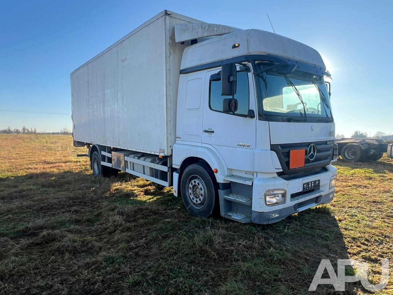 Mercedes-Benz Axor 1829 - Camion furgon: Foto 3 Mercedes-Benz Axor 1829 - Camion furgon: Foto 3