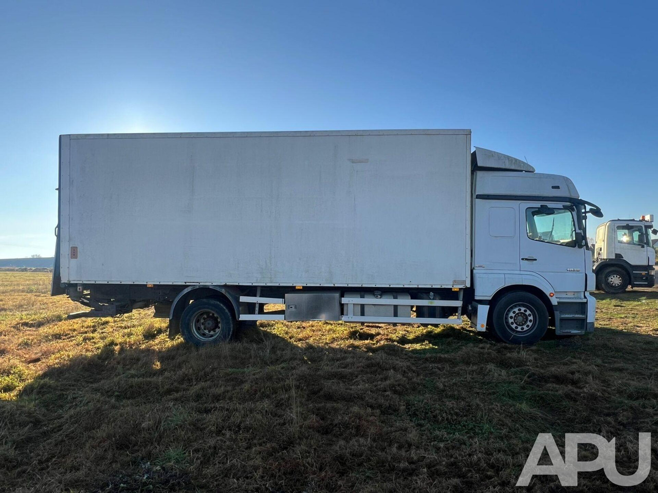 Mercedes-Benz Axor 1829 - Camion furgon: Foto 4 Mercedes-Benz Axor 1829 - Camion furgon: Foto 4