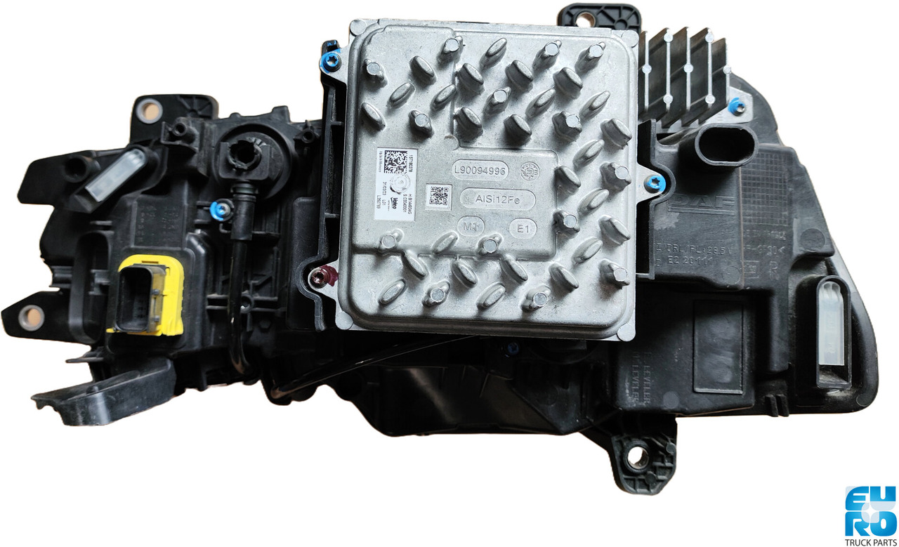 DAF XG KOPLAMP RECHTS OE 2188985 - Far pentru Camion: Foto 2 DAF XG KOPLAMP RECHTS OE 2188985 - Far pentru Camion: Foto 2