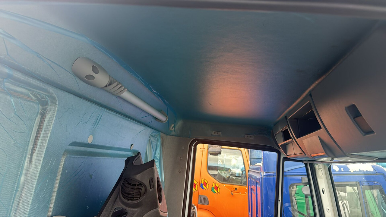 IVECO EUROCARGO 150-280 EURO 5-6 CABIN 4X2 NEW AUTOMATIC 000135A - Cabină pentru Camion: Foto 5 IVECO EUROCARGO 150-280 EURO 5-6 CABIN 4X2 NEW AUTOMATIC 000135A - Cabină pentru Camion: Foto 5