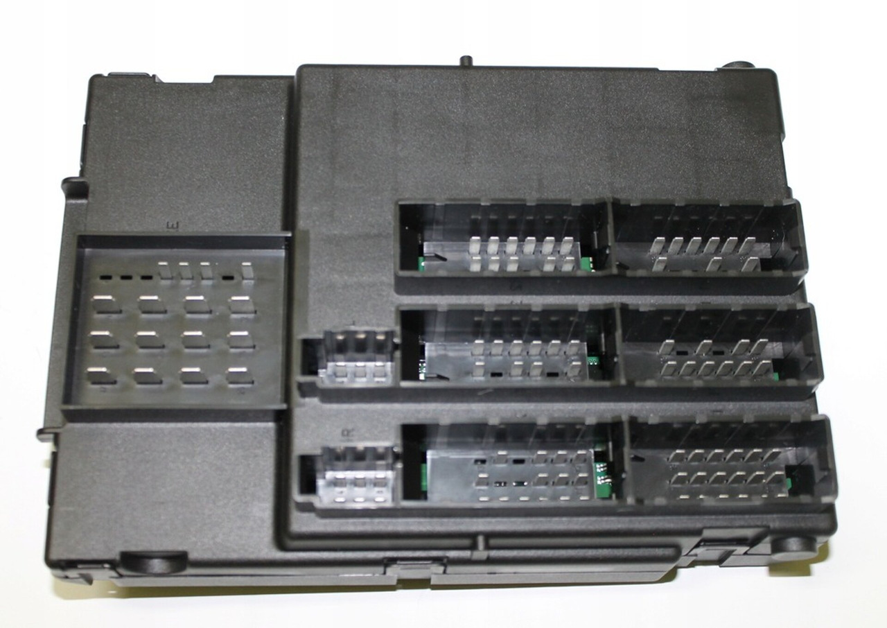 MAN ECU-ZBR BESTURINGSEENHEID WABCO 4462100090 - Calculator de bord pentru Camion: Foto 2 MAN ECU-ZBR BESTURINGSEENHEID WABCO 4462100090 - Calculator de bord pentru Camion: Foto 2