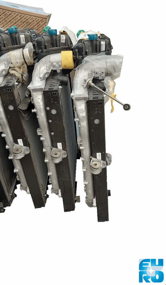 RADIATOR+INTERCOOLER KIT NIEUWE OE MAN TGS 3, nieuwe generatie Kleinere cabine 000180 - Radiator pentru Camion: Foto 2 RADIATOR+INTERCOOLER KIT NIEUWE OE MAN TGS 3, nieuwe generatie Kleinere cabine 000180 - Radiator pentru Camion: Foto 2