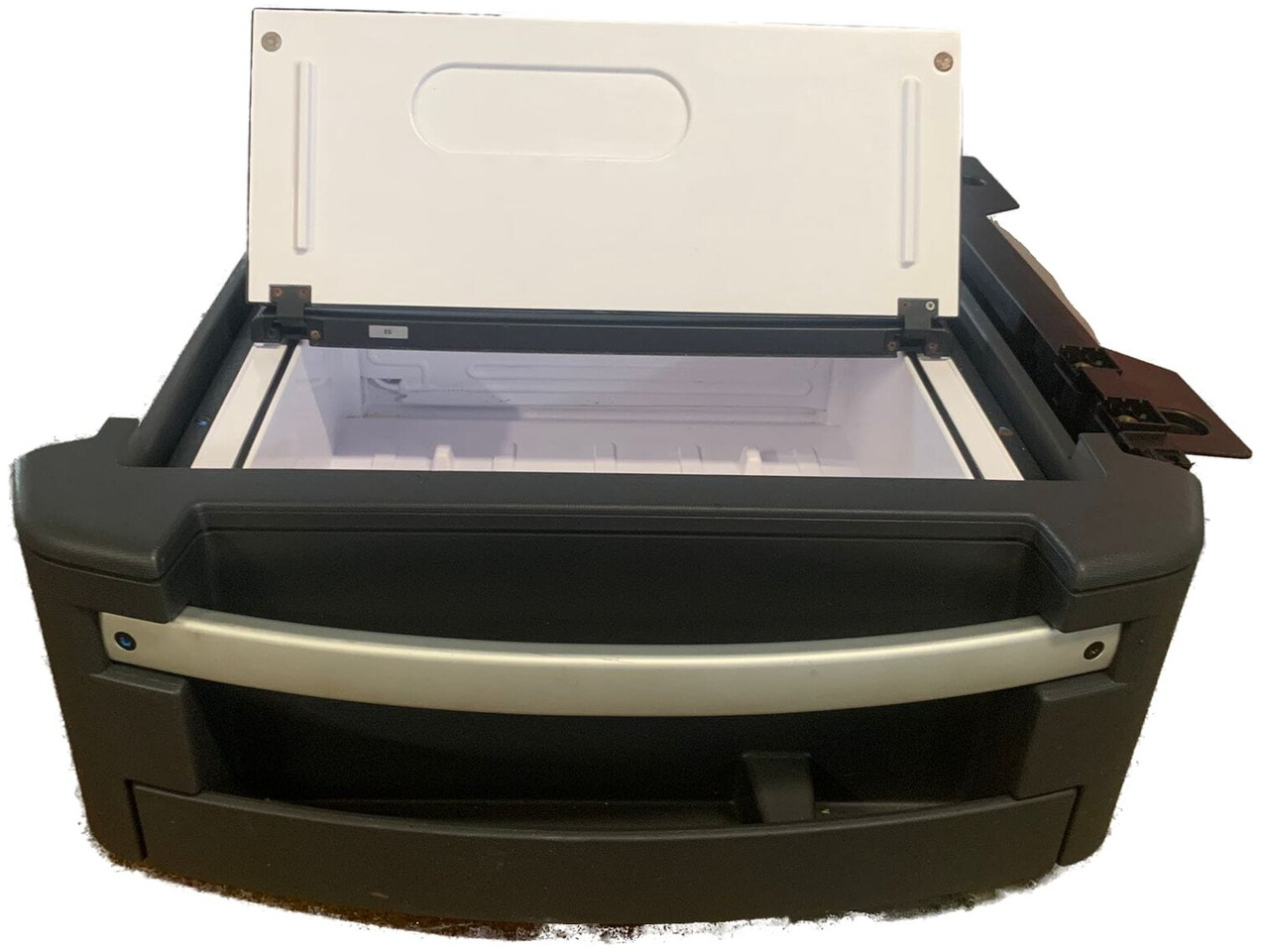 RENAULT T-SERIE KOELBOX 26 LITER 7482268889 7482315436U - Cabină și interior pentru Camion: Foto 2 RENAULT T-SERIE KOELBOX 26 LITER 7482268889 7482315436U - Cabină și interior pentru Camion: Foto 2