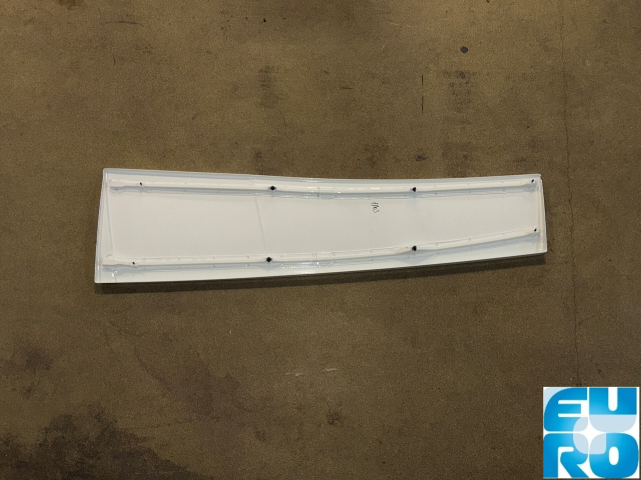 VOLVO FH4 DEFLECTOR RECHTS GEBRUIKT 84203637U - Aripă pentru Camion: Foto 2 VOLVO FH4 DEFLECTOR RECHTS GEBRUIKT 84203637U - Aripă pentru Camion: Foto 2