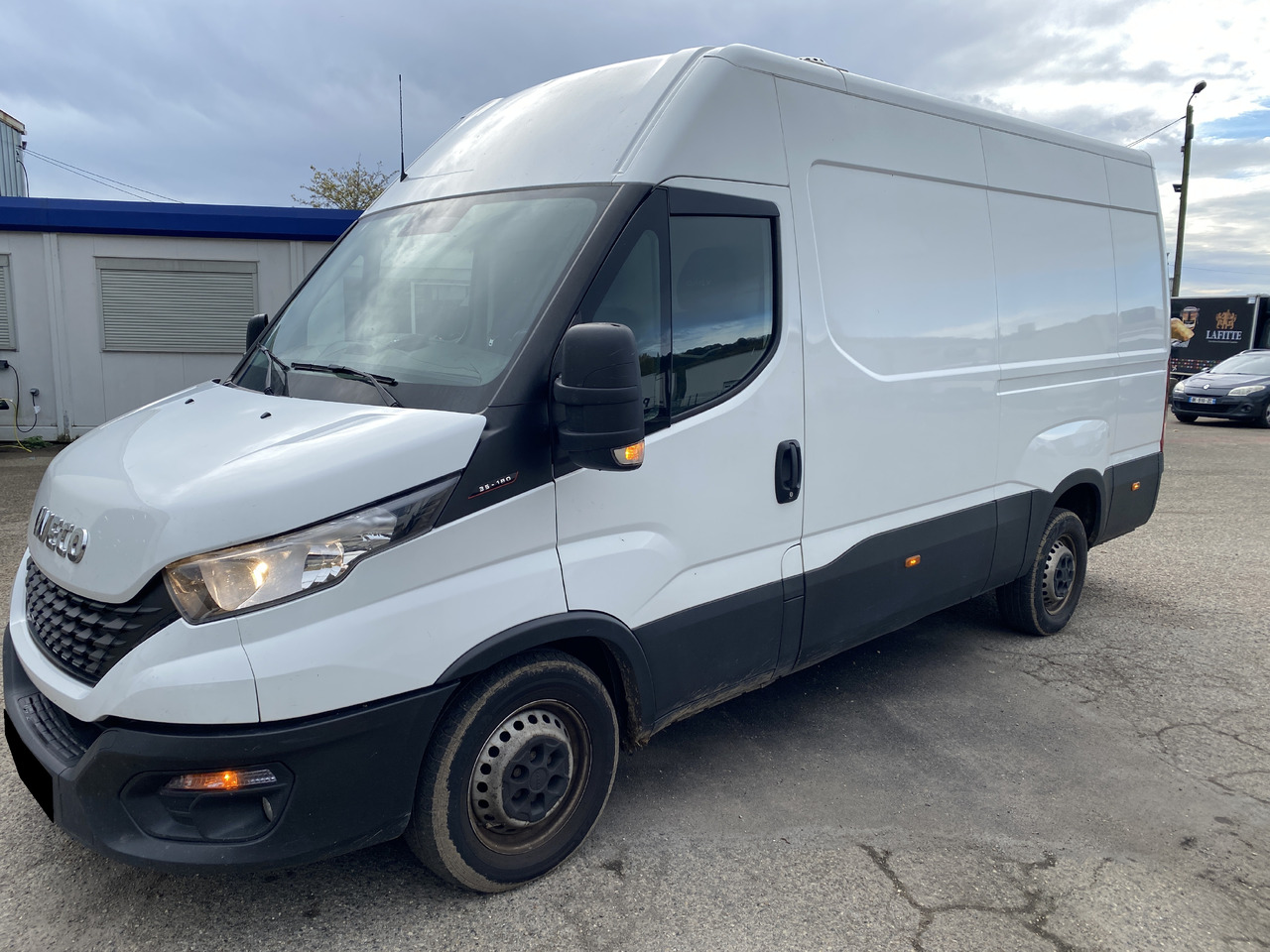 IVECO DAILY 35S18 - Dubă: Foto 1 IVECO DAILY 35S18 - Dubă: Foto 1