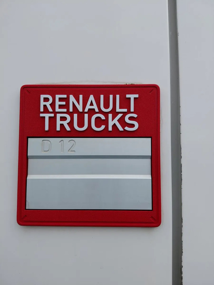 2017 Renault D12 4×2 Double Sleeper Curtainsider - Camion cu prelată: Foto 5 2017 Renault D12 4×2 Double Sleeper Curtainsider - Camion cu prelată: Foto 5