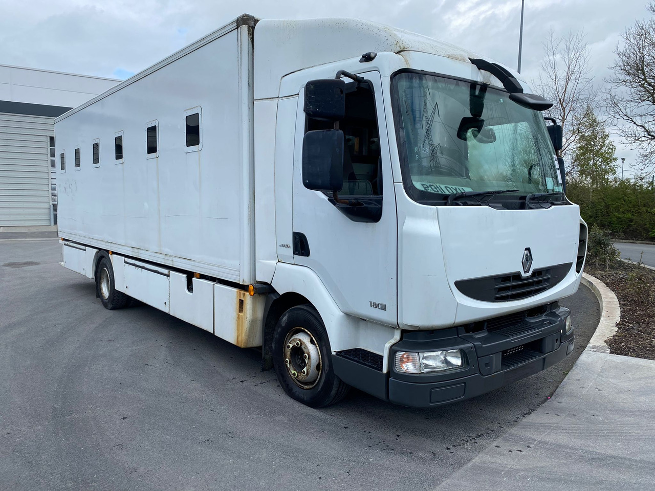 2011 Renault Midlum 180.18 Prison Truck - Camion: Foto 1 2011 Renault Midlum 180.18 Prison Truck - Camion: Foto 1