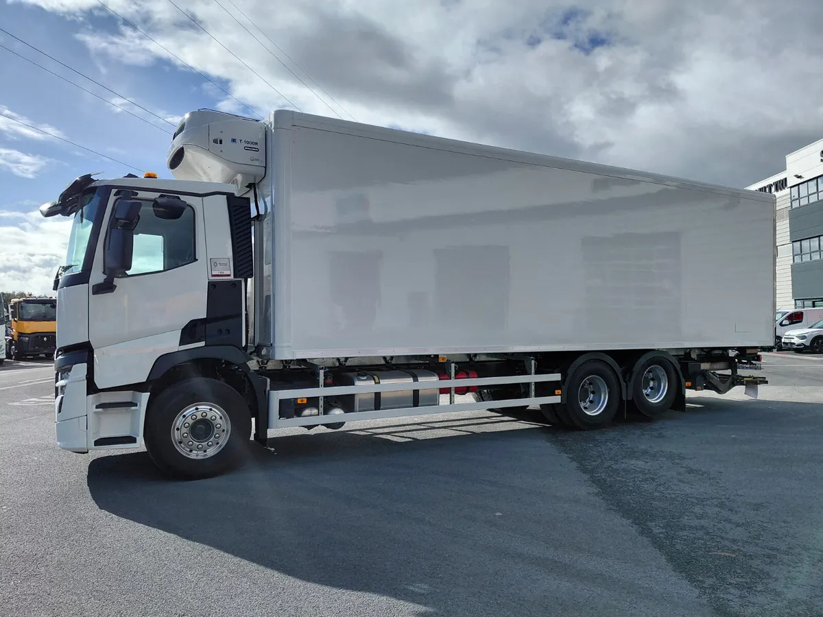 Camion frigider NEW Renault T380 Refrigerated Rigid: Foto 15