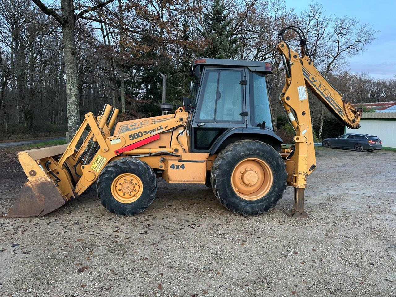 CASE 580 SLE - Buldoexcavator: Foto 4 CASE 580 SLE - Buldoexcavator: Foto 4
