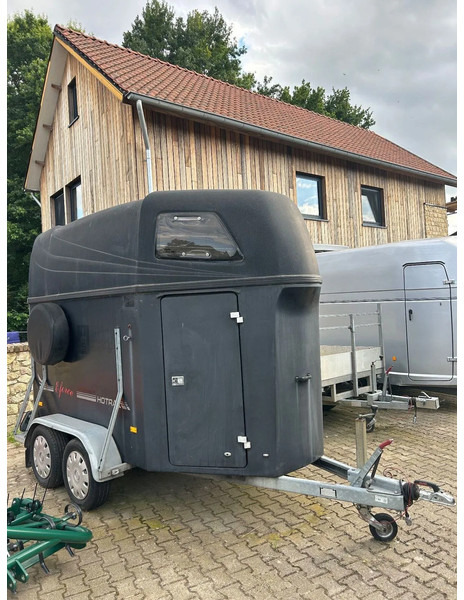 Hotrarijs Hotra E-force 2-Paards polyester trailer - Remorcă transport cai: Foto 2 Hotrarijs Hotra E-force 2-Paards polyester trailer - Remorcă transport cai: Foto 2