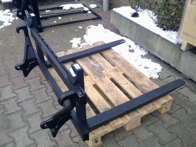 Palletbord met palletlepels / palletvorken - Furci pentru Utilaje agricole: Foto 3 Palletbord met palletlepels / palletvorken - Furci pentru Utilaje agricole: Foto 3