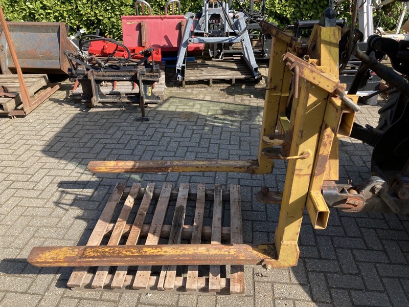 Palletdrager met opklapbare vorken - Furci pentru Utilaje agricole: Foto 4 Palletdrager met opklapbare vorken - Furci pentru Utilaje agricole: Foto 4