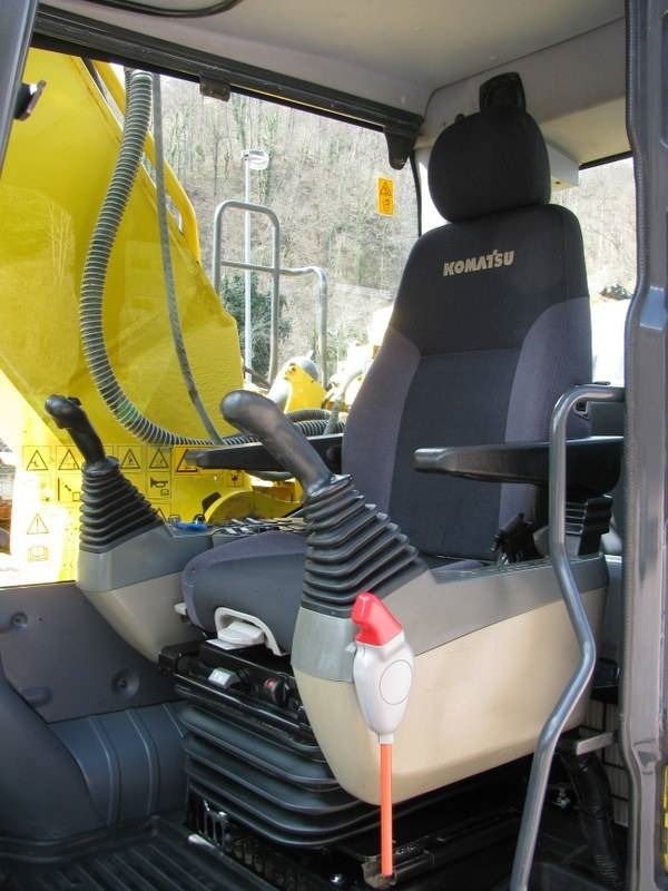 Excavator pe şenile Komatsu PC 240 NLC-10 TOP stroj: Foto 21