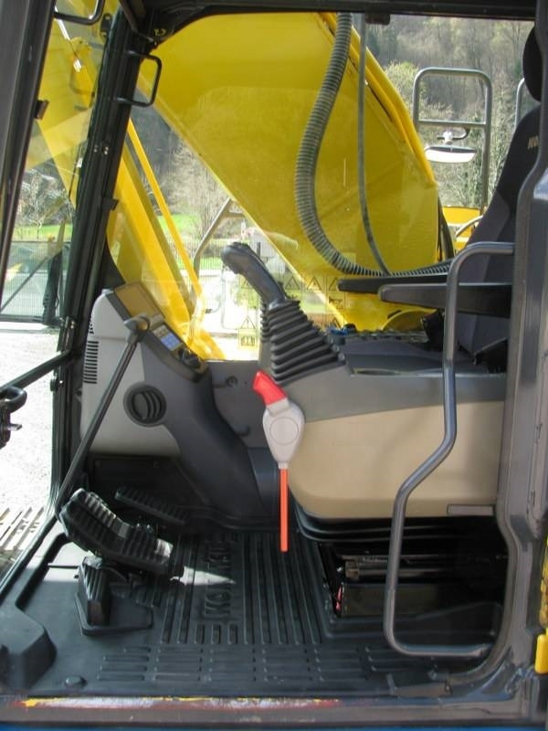 Excavator pe şenile Komatsu PC 240 NLC-10 TOP stroj: Foto 22