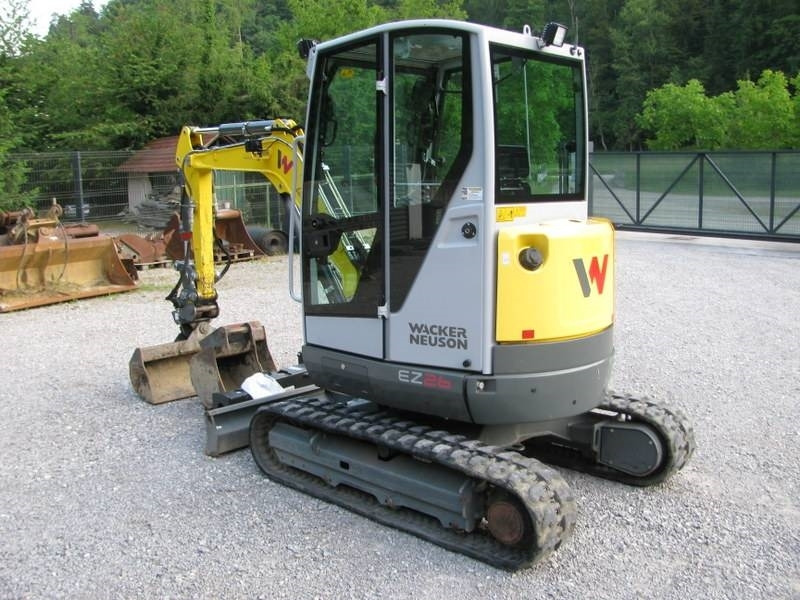 Wacker Neuson EZ26 2 žlici + NOVO kladivo - Mini excavator: Foto 4 Wacker Neuson EZ26 2 žlici + NOVO kladivo - Mini excavator: Foto 4