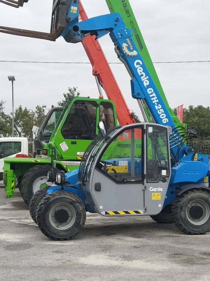 Genie 2506 - Stivuitor telescopic: Foto 1 Genie 2506 - Stivuitor telescopic: Foto 1