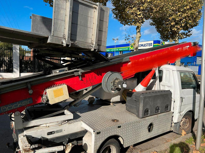 Mazda Lifting basket - Bocker 30 m - Autoutilitară: Foto 2 Mazda Lifting basket - Bocker 30 m - Autoutilitară: Foto 2