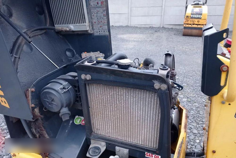 Cilindru compactor Bomag BW 100: Foto 10