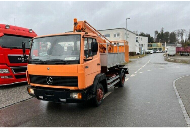 Mercedes-Benz 709 Bucket truck Wumag 14 m - Camion, Camion cu macara: Foto 1 Mercedes-Benz 709 Bucket truck Wumag 14 m - Camion, Camion cu macara: Foto 1
