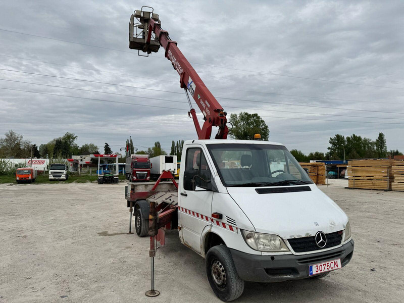 Mercedes-Benz Sprinter 311 - OMME 1950 - Lifting Basket - Camion, Camion cu macara: Foto 1 Mercedes-Benz Sprinter 311 - OMME 1950 - Lifting Basket - Camion, Camion cu macara: Foto 1