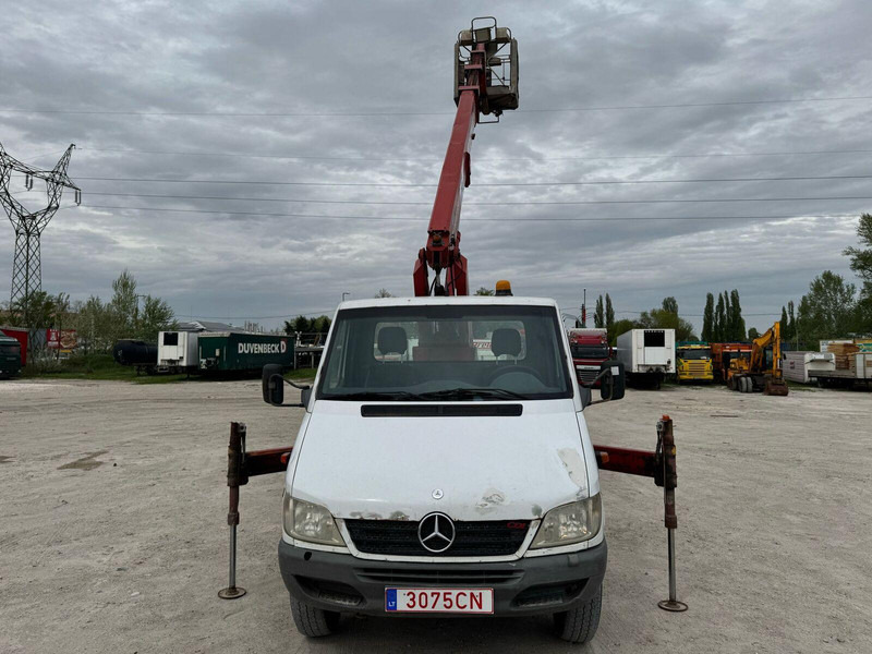 Mercedes-Benz Sprinter 311 - OMME 1950 - Lifting Basket - Camion, Camion cu macara: Foto 2 Mercedes-Benz Sprinter 311 - OMME 1950 - Lifting Basket - Camion, Camion cu macara: Foto 2