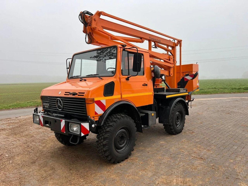 Mercedes-Benz Unimog 1200 4x4 - Lifting basket - Camion, Camion cu macara: Foto 1 Mercedes-Benz Unimog 1200 4x4 - Lifting basket - Camion, Camion cu macara: Foto 1