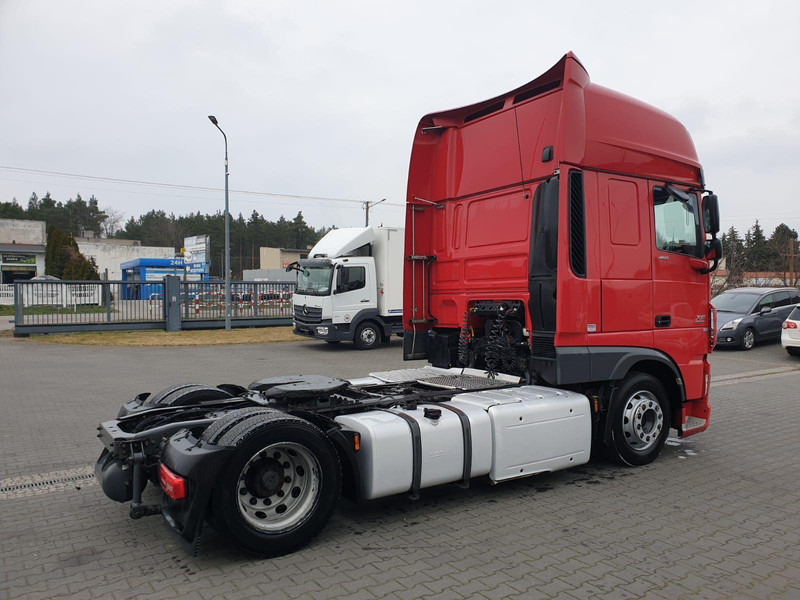 DAF XF 106 460 EURO 6 SSC LOW DECK - Cap tractor: Foto 4 DAF XF 106 460 EURO 6 SSC LOW DECK - Cap tractor: Foto 4