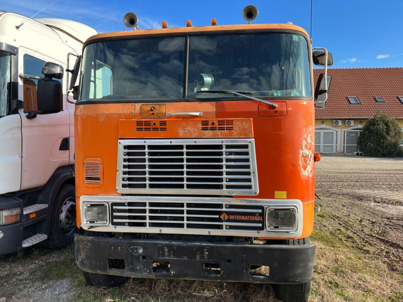 MACK INTERNATIONAL FSG 385 - Cap tractor: Foto 2 MACK INTERNATIONAL FSG 385 - Cap tractor: Foto 2