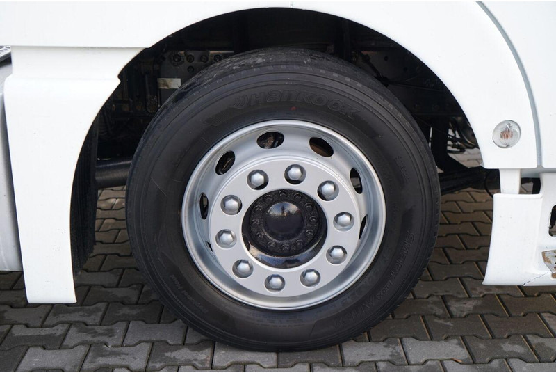 Cap tractor MAN TGX 18.440 / XLX / MEGA / MANUAL / LOW DECK: Foto 19 Cap tractor MAN TGX 18.440 / XLX / MEGA / MANUAL / LOW DECK: Foto 19