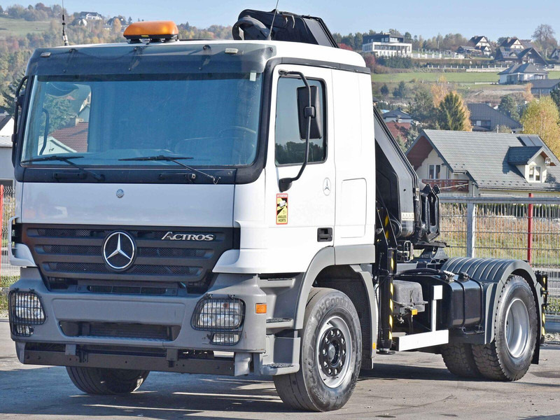 Mercedes-Benz ACTROS 1844 - Cap tractor: Foto 4 Mercedes-Benz ACTROS 1844 - Cap tractor: Foto 4