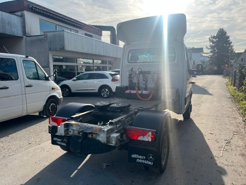 Mercedes-Benz SPRINTER 519 - Cap tractor: Foto 3 Mercedes-Benz SPRINTER 519 - Cap tractor: Foto 3