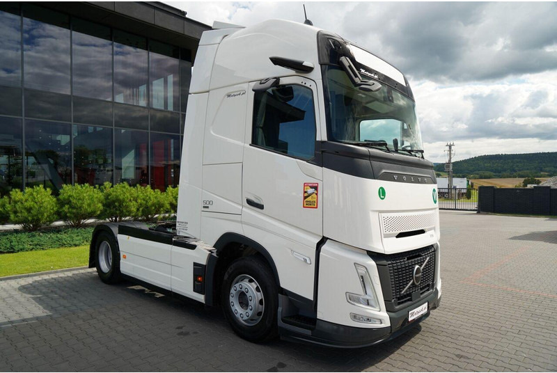 Volvo FH 500 AERO / 2025 ROK / I-SAVE / XXL / GWARANCJA FABRYCZNA - Cap tractor: Foto 3 Volvo FH 500 AERO / 2025 ROK / I-SAVE / XXL / GWARANCJA FABRYCZNA - Cap tractor: Foto 3