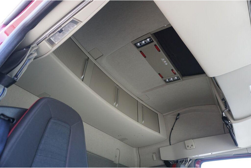 Cap tractor Volvo FH / 500 / EURO 6 / ACC / I -COOL / GLOBETROTTER: Foto 17 Cap tractor Volvo FH / 500 / EURO 6 / ACC / I -COOL / GLOBETROTTER: Foto 17