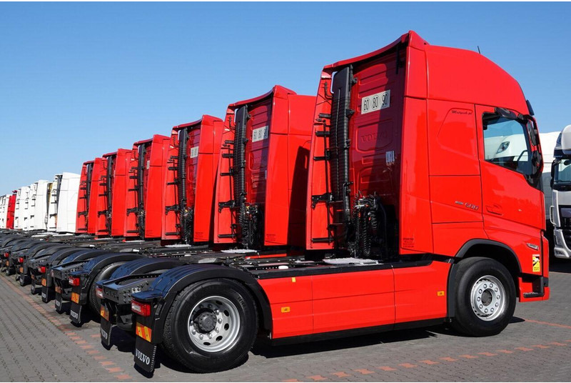 Volvo FH 500 / I-SAVE / XXL / I-PARK COOL NOWY MODEL / OPONY 100 % / - Cap tractor: Foto 4 Volvo FH 500 / I-SAVE / XXL / I-PARK COOL NOWY MODEL / OPONY 100 % / - Cap tractor: Foto 4