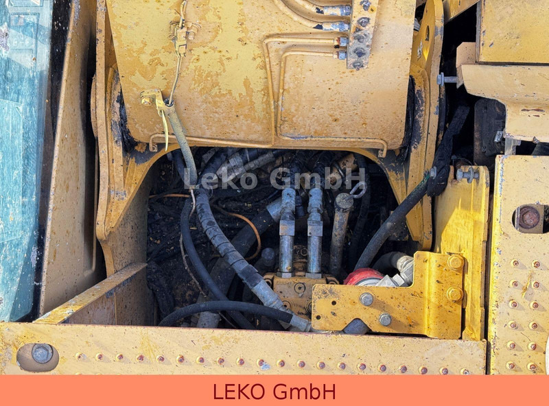 Excavator pe şenile Caterpillar 311C Mit Zwei Löffeln: Foto 18 Excavator pe şenile Caterpillar 311C Mit Zwei Löffeln: Foto 18
