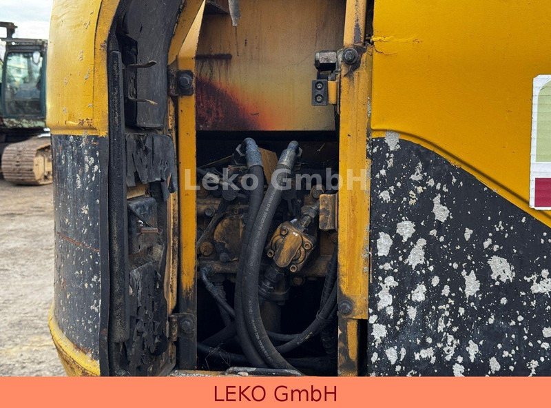 Excavator pe şenile Caterpillar 311C Mit Zwei Löffeln: Foto 13 Excavator pe şenile Caterpillar 311C Mit Zwei Löffeln: Foto 13