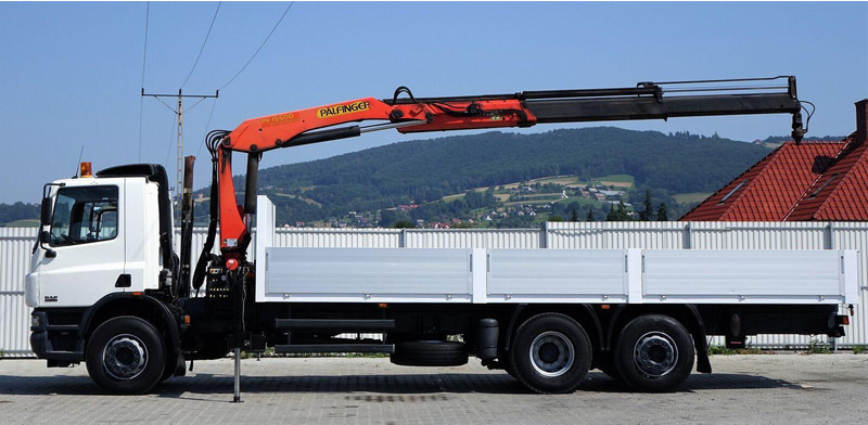 DAF CF 75.310 - Camion platformă, Camion cu macara: Foto 4 DAF CF 75.310 - Camion platformă, Camion cu macara: Foto 4