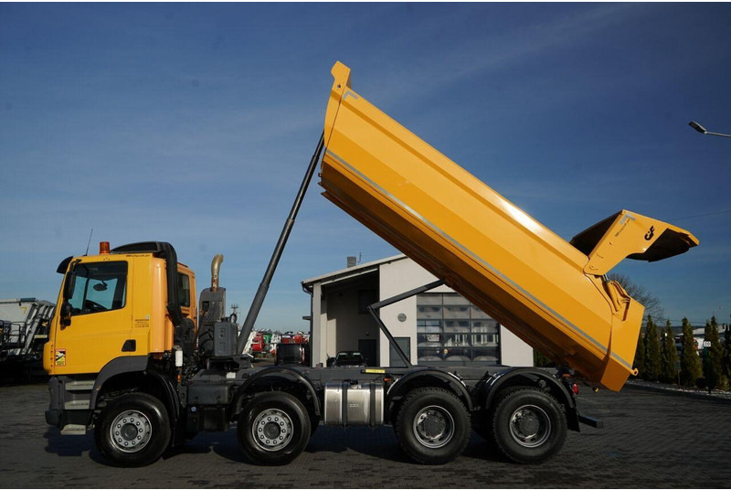 DAF CF 85.410 / 8x4 / WYWROTKA TYLNOZSYPOWA / HYDROKLAPA / OPONY 1 - Camion basculantă: Foto 5 DAF CF 85.410 / 8x4 / WYWROTKA TYLNOZSYPOWA / HYDROKLAPA / OPONY 1 - Camion basculantă: Foto 5