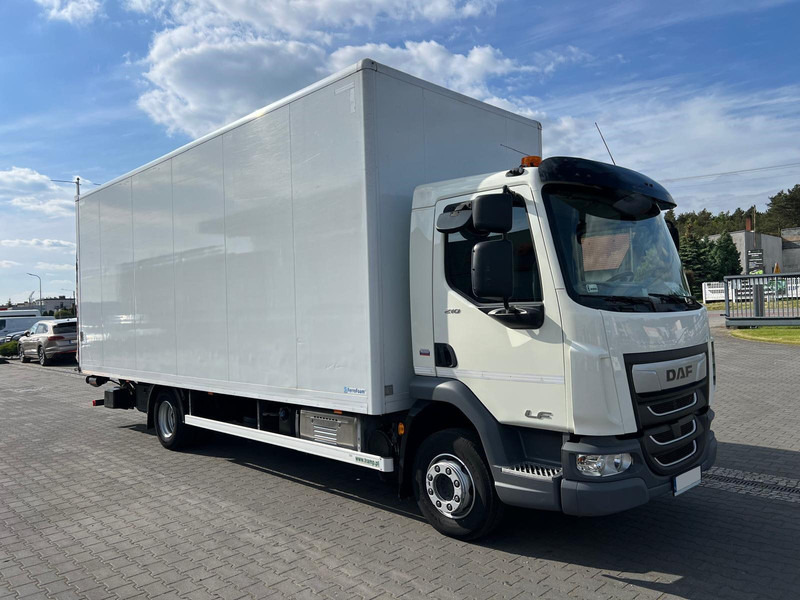 DAF LF 210 12.210 CONTAINER+LIFT 1500 kg 1.HAND - Camion furgon: Foto 5 DAF LF 210 12.210 CONTAINER+LIFT 1500 kg 1.HAND - Camion furgon: Foto 5