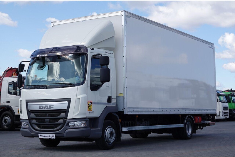 DAF LF 210 / KONTENER - 7 M / SOLÓWKA / WINDA DHOLLANDIA / EURO 6 - Camion furgon: Foto 2 DAF LF 210 / KONTENER - 7 M / SOLÓWKA / WINDA DHOLLANDIA / EURO 6 - Camion furgon: Foto 2