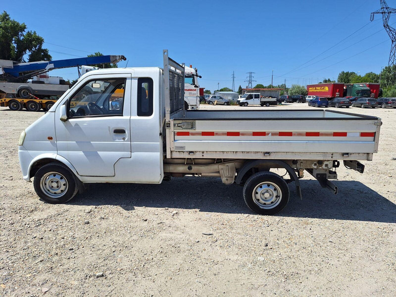 DFSK Docar 4x4x - Pritsche - Autoutilitară cu platformă: Foto 5 DFSK Docar 4x4x - Pritsche - Autoutilitară cu platformă: Foto 5