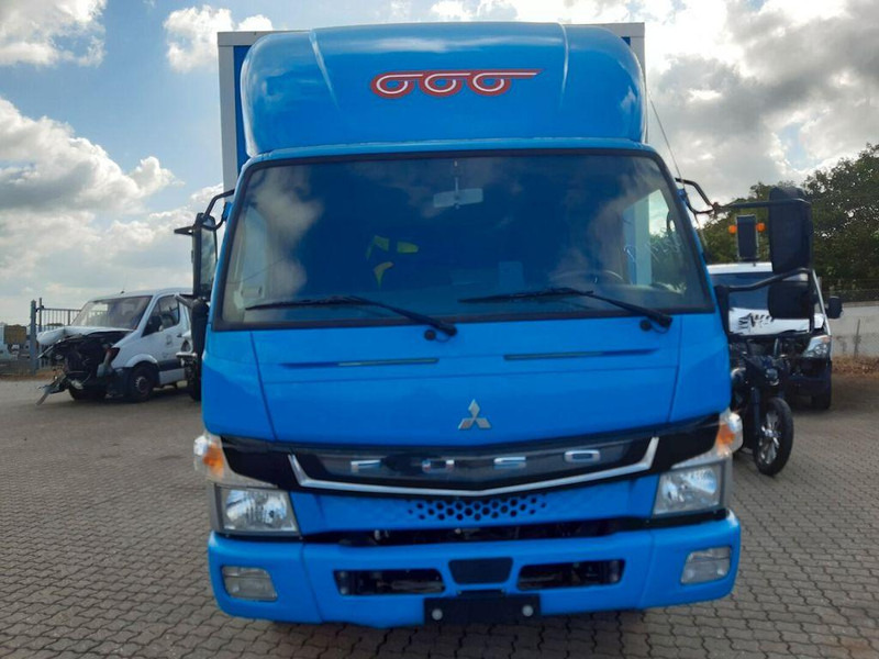 FUSO E CANTER 7C18 E 4X2 - Camion furgon: Foto 3 FUSO E CANTER 7C18 E 4X2 - Camion furgon: Foto 3