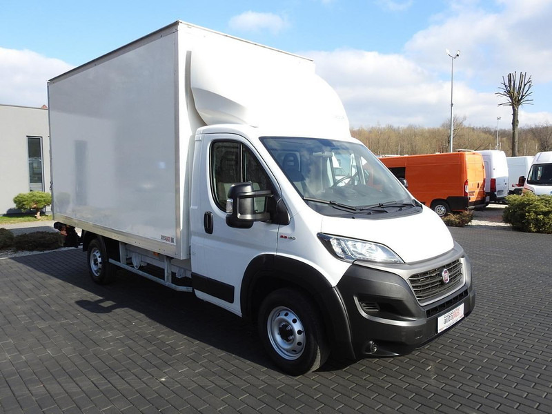 Fiat DUCATO KONTENER WINDA 8 PALET TEMPOMAT NAWIGACJA LEDY KLIMATYZA - Autoutilitară box: Foto 4 Fiat DUCATO KONTENER WINDA 8 PALET TEMPOMAT NAWIGACJA LEDY KLIMATYZA - Autoutilitară box: Foto 4