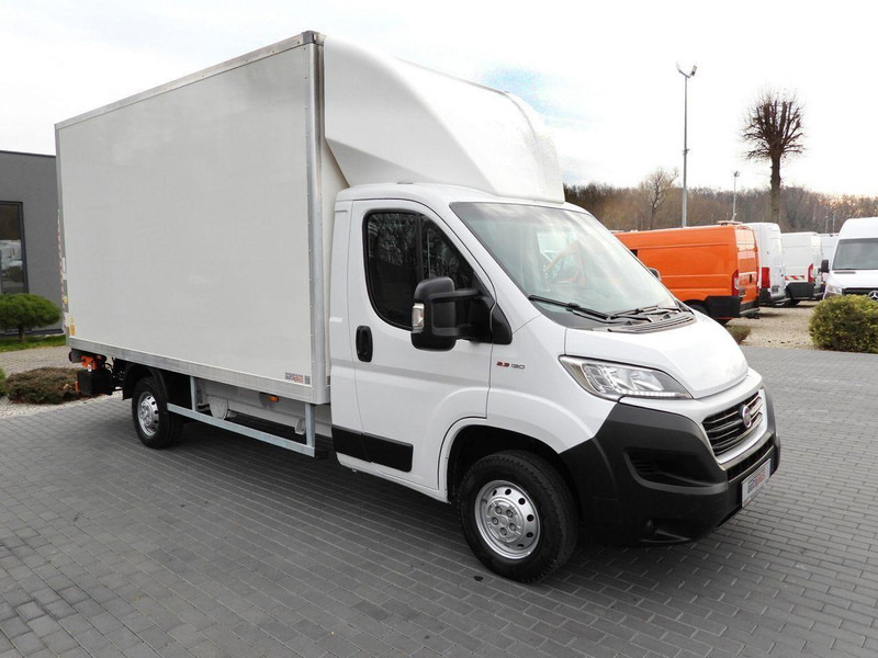 Fiat DUCATO KONTENER WINDA 8 PALET TEMPOMAT NAWIGACJA LEDY KLIMATYZAC - Autoutilitară box: Foto 4 Fiat DUCATO KONTENER WINDA 8 PALET TEMPOMAT NAWIGACJA LEDY KLIMATYZAC - Autoutilitară box: Foto 4