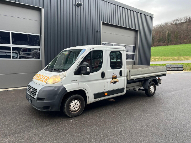 Fiat Ducato 2.3 Doka platós - Autoutilitară cu platformă, Autoutilitară cabină dublă: Foto 2 Fiat Ducato 2.3 Doka platós - Autoutilitară cu platformă, Autoutilitară cabină dublă: Foto 2
