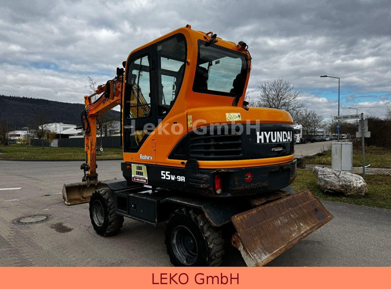 Hyundai Robex 55W-9A Mit Drei Löffeln - Excavator pe roţi: Foto 5 Hyundai Robex 55W-9A Mit Drei Löffeln - Excavator pe roţi: Foto 5