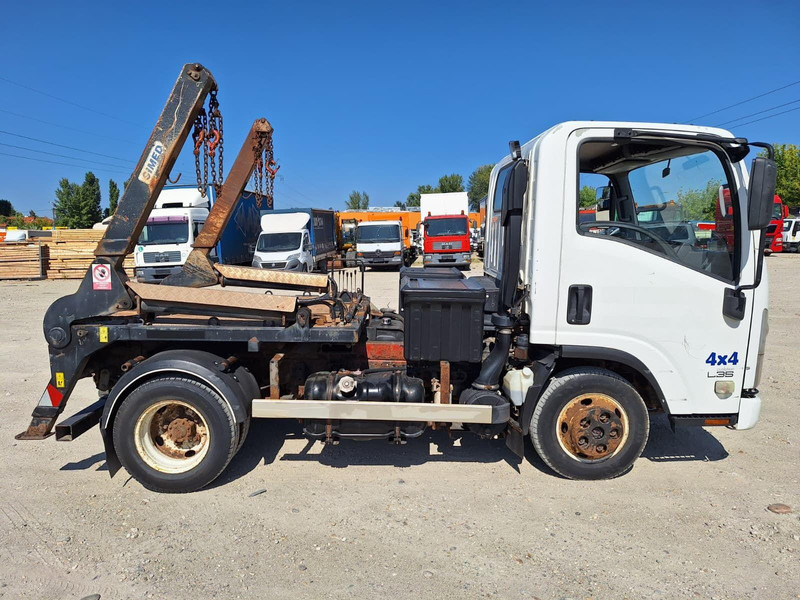 Isuzu 4X4 - container transport - Camion container de gunoi: Foto 4 Isuzu 4X4 - container transport - Camion container de gunoi: Foto 4